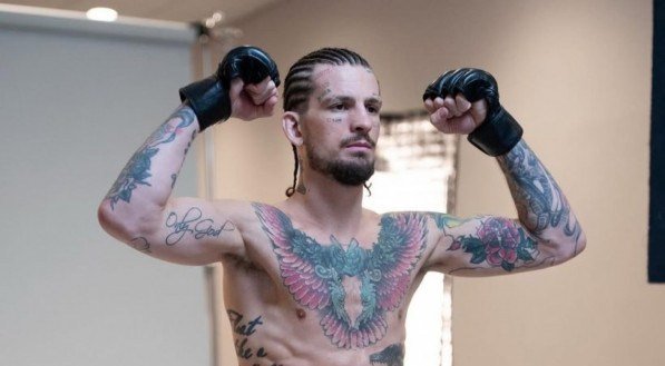 Para tentar voltar a ser campeão dos galos do UFC, neste sábado (7), Sean O'Malley decidiu fazer uma série de mudanças em sua vida antes da revanche contra Merab Dvalishvili