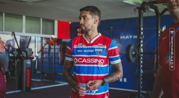 Meia já pode estrear no próximo dia 12, contra o Santos.