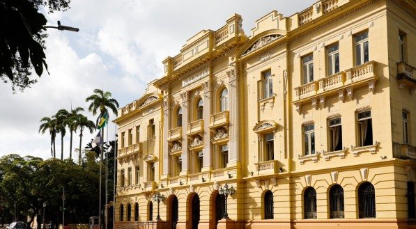 Governo de Pernambuco transfere ponto facultativo de Corpus Christi para  véspera de São João 