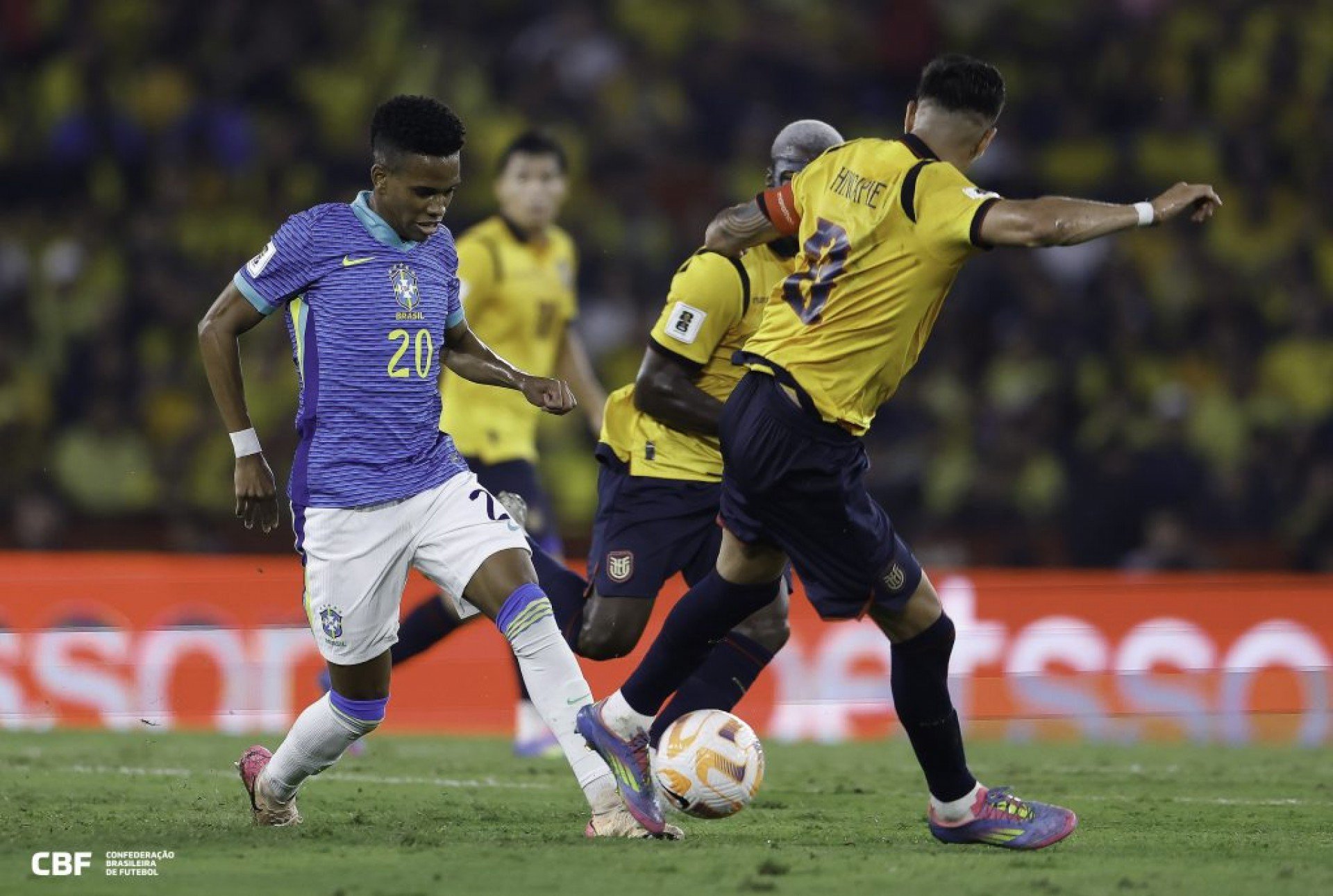 Na estreia de Ancelotti, Brasil empata com o Equador pelas Eliminatórias