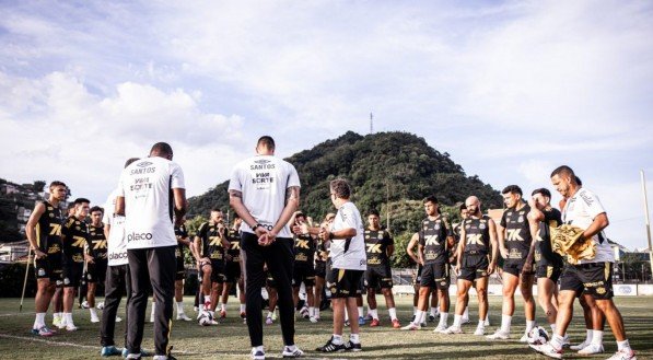 Atividade será no CT Rei Pelé, neste sábado (7). O técnico Cleber Xavier deve aproveitar pra fazer alguns testes na equipe.