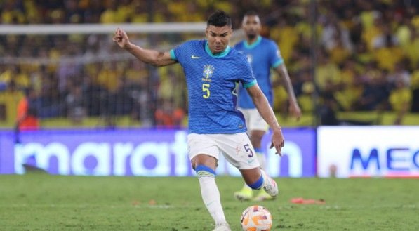 Seleção tem atuação discreta em Guayaquil e soma ponto fora de casa. Casemiro celebra retorno, mas admite necessidade de evolução