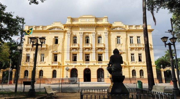 Novo pedido de empréstimo do governo do Estado chega sem que anterior seja aprovado e escalada e expõe crise entre poderes