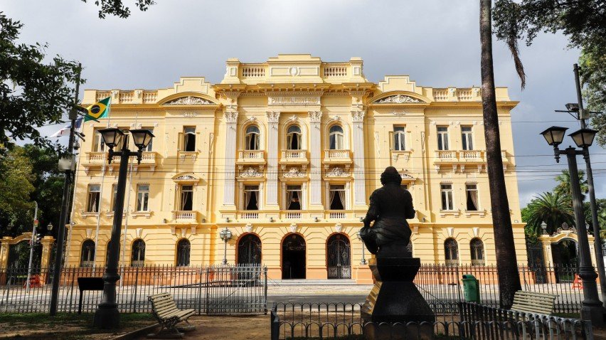Governo Raquel Lyra pede novo empréstimo a Alepe 