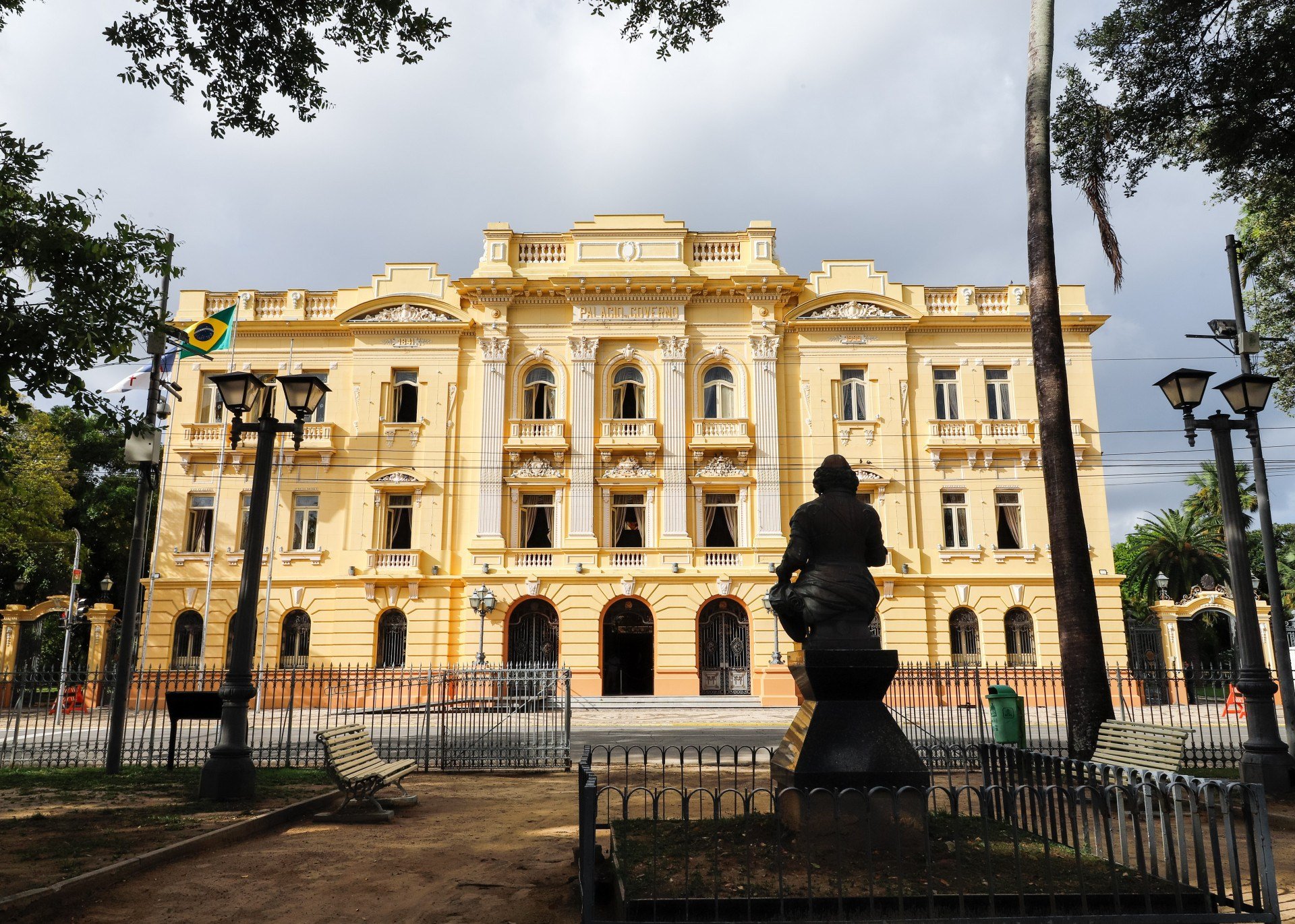 Novo pedido de empréstimo do governo do Estado chega sem que anterior seja aprovado e escalada e expõe crise entre poderes