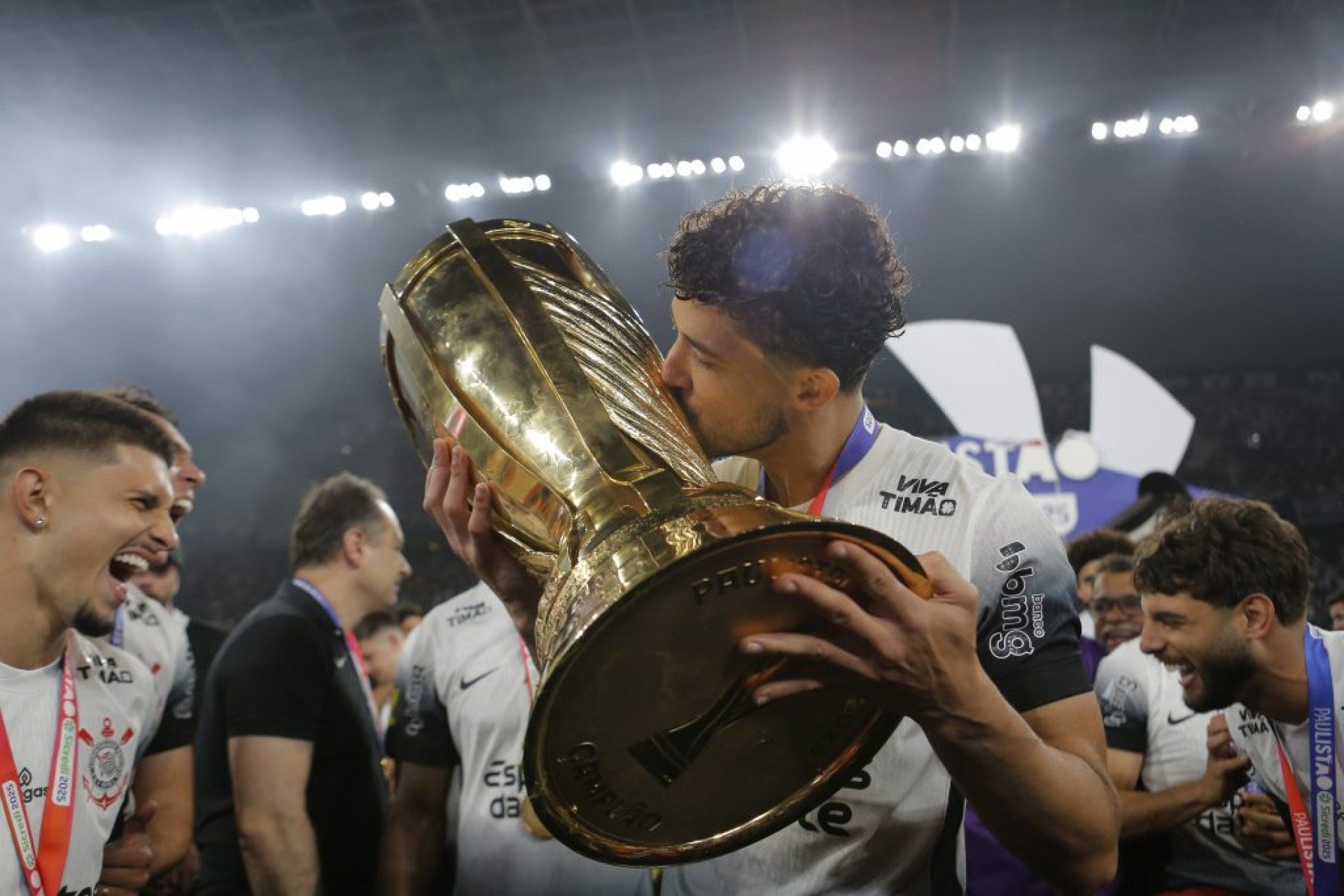 Gustavo Henrique tem futuro incerto no Corinthians