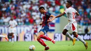 Lance do jogo entre Bahia x Náutico pela Copa do Nordeste