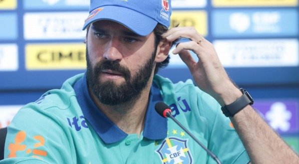 Alisson admite necessidade de melhora tática e crê em 'efeito Ancelotti' até a Copa do Mundo