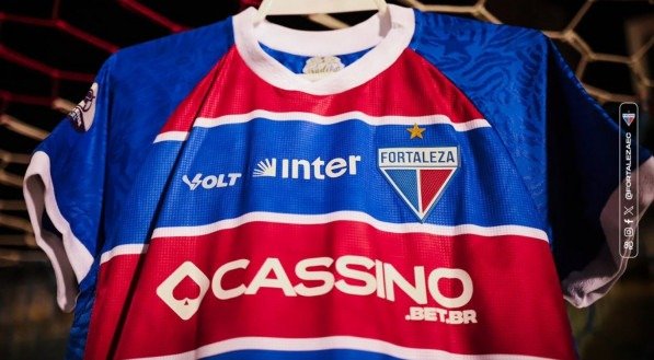 Jogador de 31 anos chega ao Leão por duas temporadas.