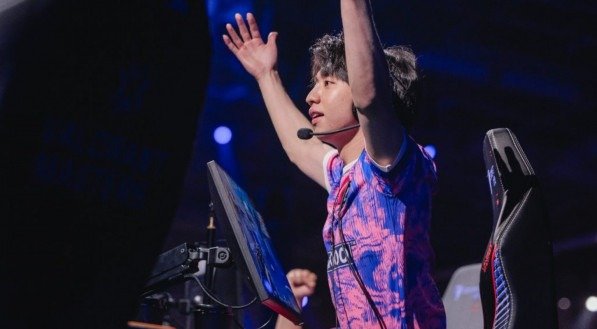 O primeiro dia de Valorant Masters foi agraciado com uma performance incrível da Paper Rex sobre a Team Heretics e uma série cheia de emoções entre Bilibili e Liquid, com direito a recuperação, prorrogação e um empate na série por parte da equipe da EMEA para forçar o terceiro mapa da série. O segundo dia, [&amp;#8230;]