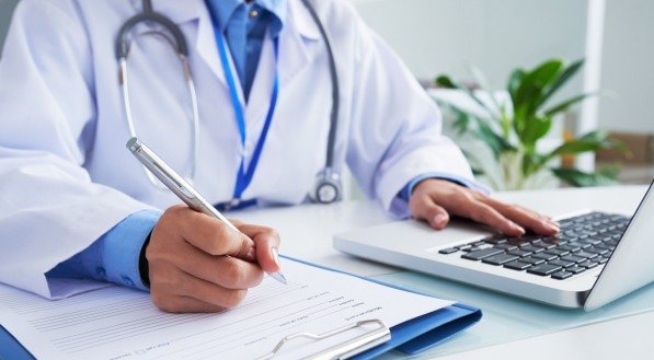 Quase a totalidade dos médicos não foi preparada administrativamente na formação acadêmica, mostra pesquisa