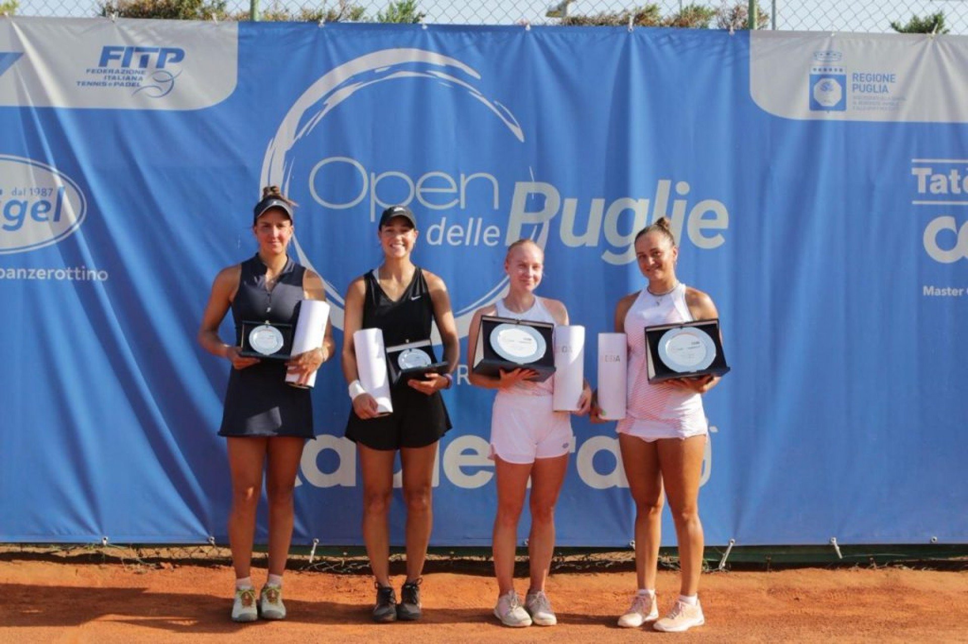 Ingrid Martins é vice-campeã no WTA de Bari