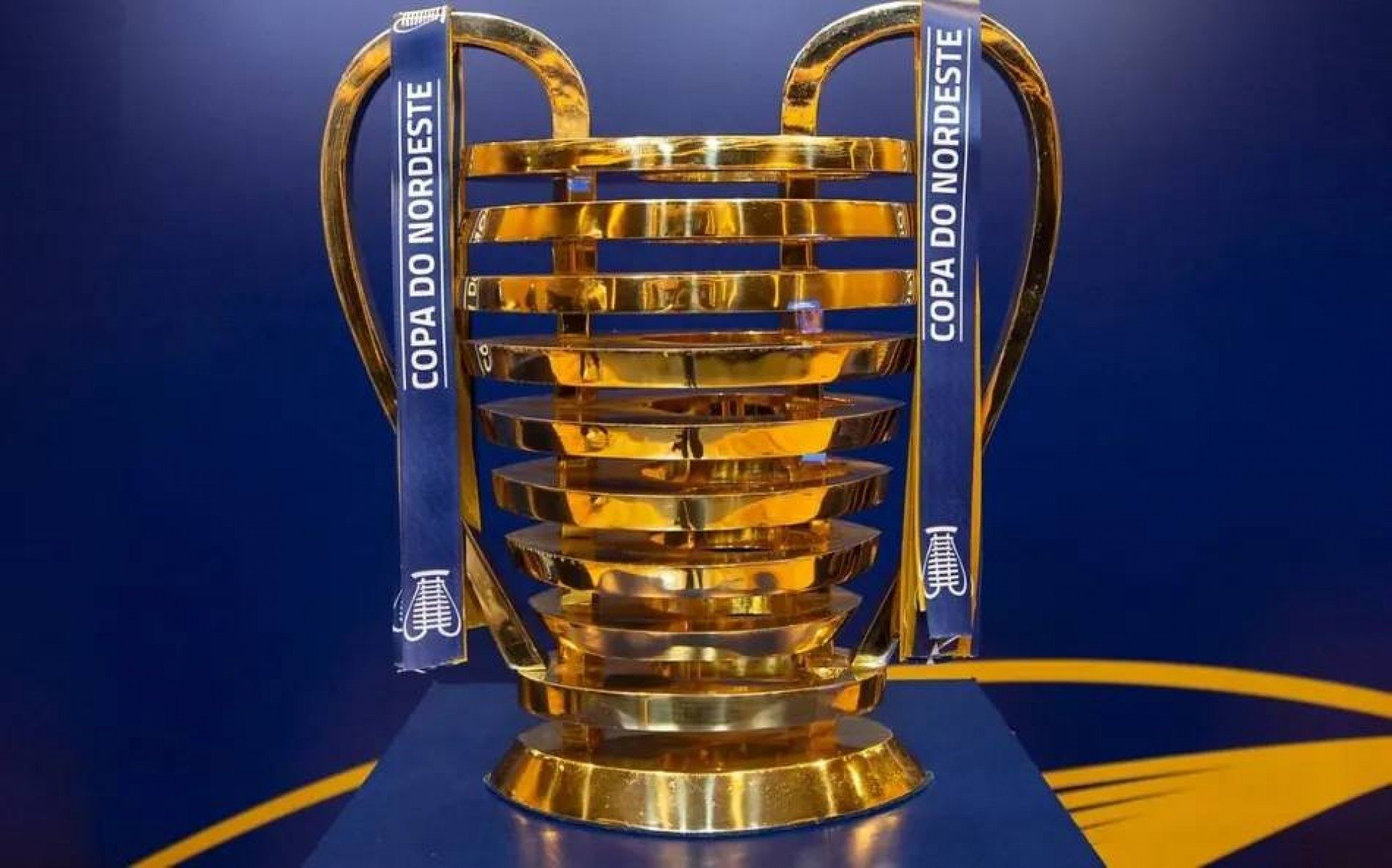 Orelhuda, a taça da Copa do Nordeste