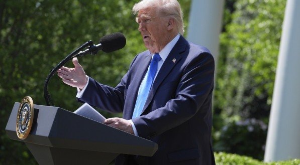 Trump diz que Elon Musk enfrentará 'consequências' se apoiar candidatos democratas