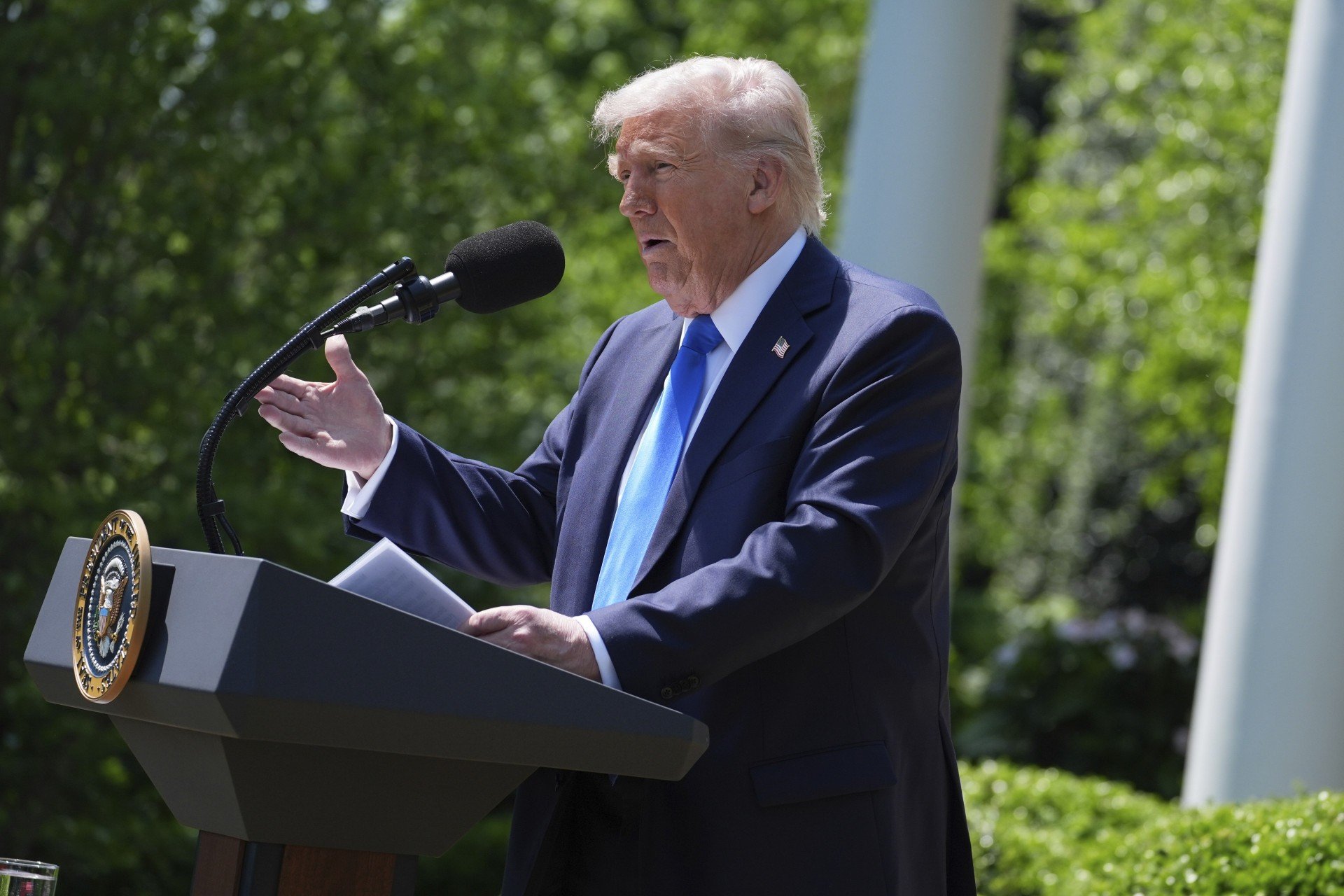 Trump diz que Elon Musk enfrentará 'consequências' se apoiar candidatos democratas