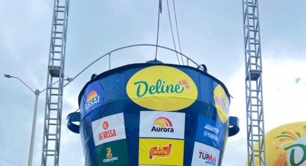 Cuscuzeira gigante no evento O Maior Cuscuz do Mundo
