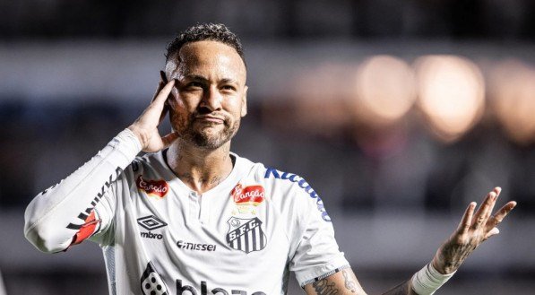 Com contrato prestes a expirar, Santos tratou logo de garantir a permanência do craque no clube