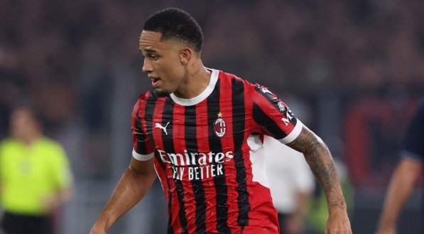 Jogador de 25 anos está emprestado ao Napoli até 30 de junho, mas pertence ao Milan. O Rubro-Negro sondou a situação do atleta.