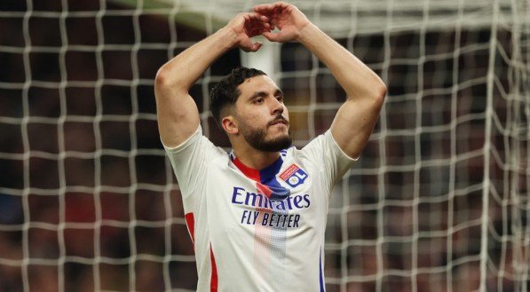 Com Mundial à vista, City contrata destaque do Lyon