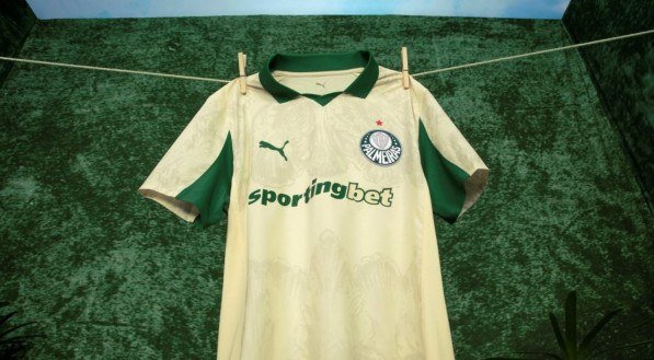 Novo uniforme faz parte de uma coleção especial para a Copa do Mundo de Clubes da FIFA