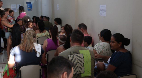 O atendimento na unidade de saúde é realizado por ordem de chegada