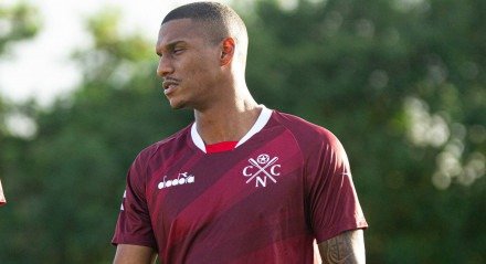 Igor Pereira, volante do Náutico
