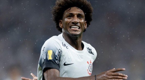 Com cinco gols na temporada, o atacante não marca desde a partida contra a Portuguesa, pelo Paulistão, há quatro meses