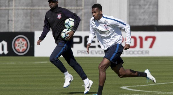 O atacante Jô, revelado pelo Corinthians e com passagem pelo Atlético-MG, foi preso nesta quinta-feira por atrasar o pagamento de pensão alimentícia.