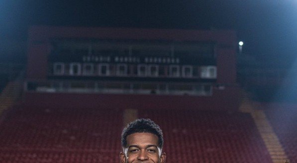 Jogador de 28 anos está emprestado pelo Flamengo até o final desta temporada. Ele fez 19 partidas pelo clube baiano e marcou quatro gols.