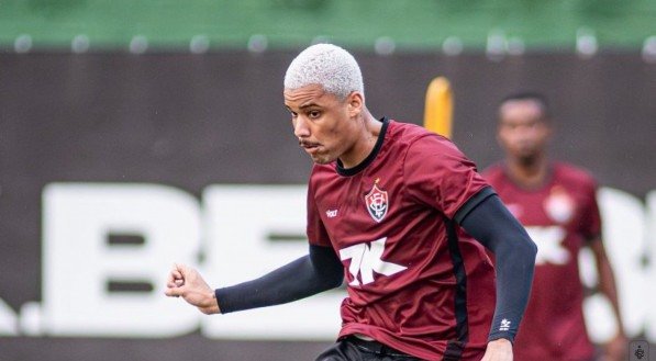 Duelo no Barradão marca confronto entre equipes com objetivos distintos na 12ª rodada do Brasileirão