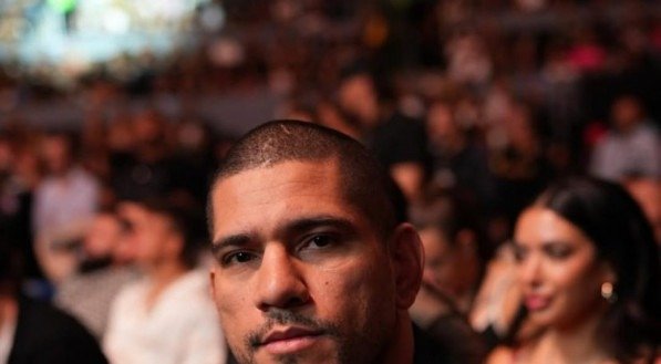 Uma revanche entre Alex Poatan e Magomed Ankalaev está nos planos do UFC para o futuro, mas até agora, apesar de alguns rumores, nada de concreto aconteceu