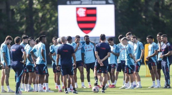 A bola rola às 22h (horário de Brasília), no Lincoln Financial Field, nos Estados Unidos