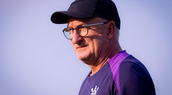 Técnico do Corinthians comenta uso dos garotos da base, projeta nova função para Bidon e minimiza efeitos da crise política no clube