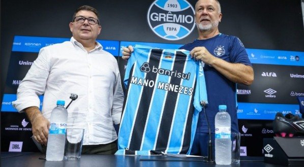 Mano Menezes reconhece superioridade do Corinthians em empate com o Grêmio
