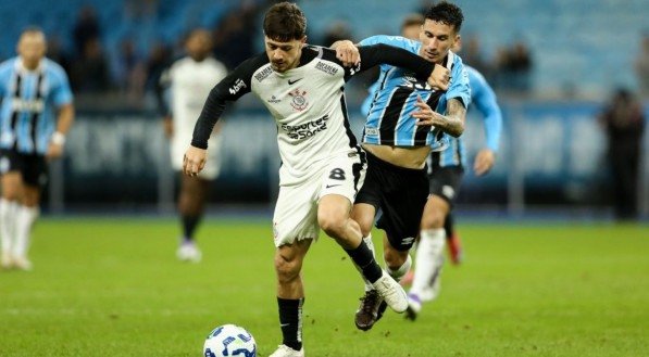 Garro, Meia-atacante do Corinthians destaca domínio da equipe contra o Grêmio, lamenta falha no gol sofrido e garante estar recuperado da lesão no joelho.