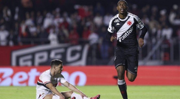 PRIMEIRO TEMPO O primeiro tempo no Morumbi começou com muito estudo de ambos os lados, mas com o São Paulo tomando a iniciativa na maior parte do tempo. No entanto, foi surpreendido por um Vasco que se mostrou organizado e eficiente. O Tricolor até teve mais posse de bola, mas foi o time carioca que, [&amp;#8230;]