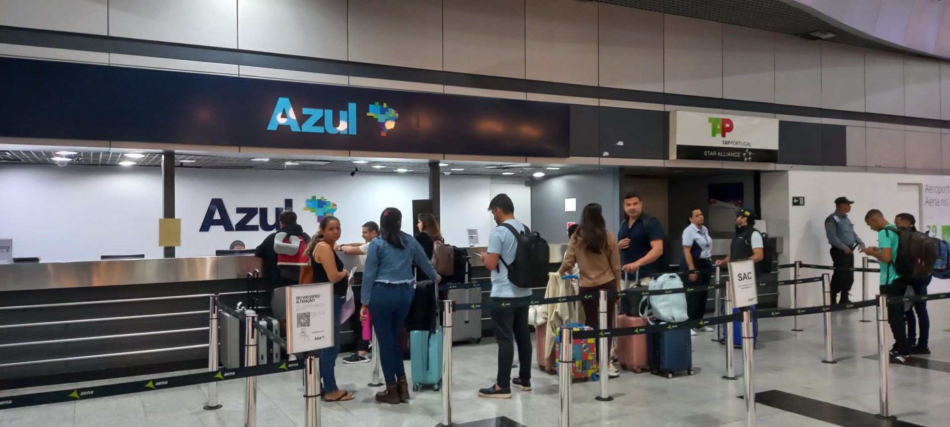 azul