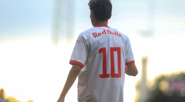 Braga bateu o Palmeiras por 2 a 1 e está a um ponto da primeira colocação.
