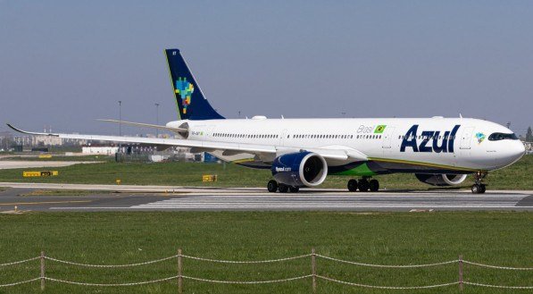 Voo Recife-Porto, operado pela euroAtlantic Airways aterrissa sem intercorrências; empresa é a mesma que atua em trajeto para Madri