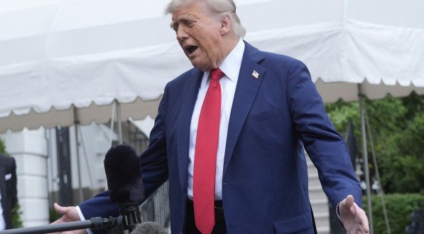 Trump: 'Agora nós temos controle total e completo dos céus do Irã'