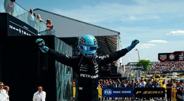 George Russell vence o GP do Canadá, Antonelli conquista seu primeiro pódio e McLaren fica fora do top-3 pela primeira vez em 2025.