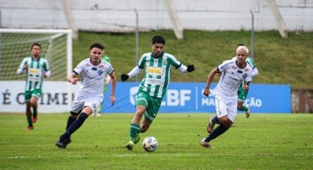 Superado pelo São José, Jaconero se despede da competição estadual
