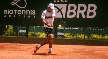 Atleta da Rio Tennis Academy, natural de Blumenau (SC), ficou entre os melhores do ano em torneios sul-americanos e foi convidado para viajar com a equipe da Confederação Sul-Americana de Tênis
