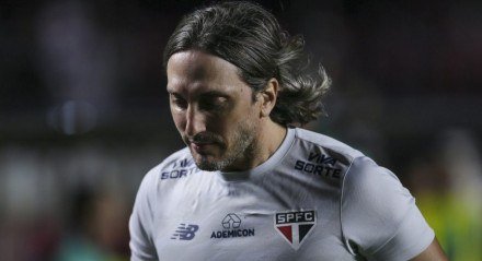 Treinador já vinha sofrendo uma pressão nos bastidores 