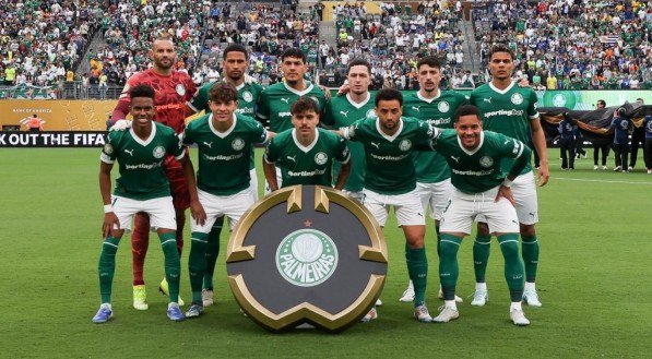 A Equipe Alviverde tenta até o fim, mas empata com o Porto pela primeira rodada da fase de grupos do Mundial de Clubes da FIFA.