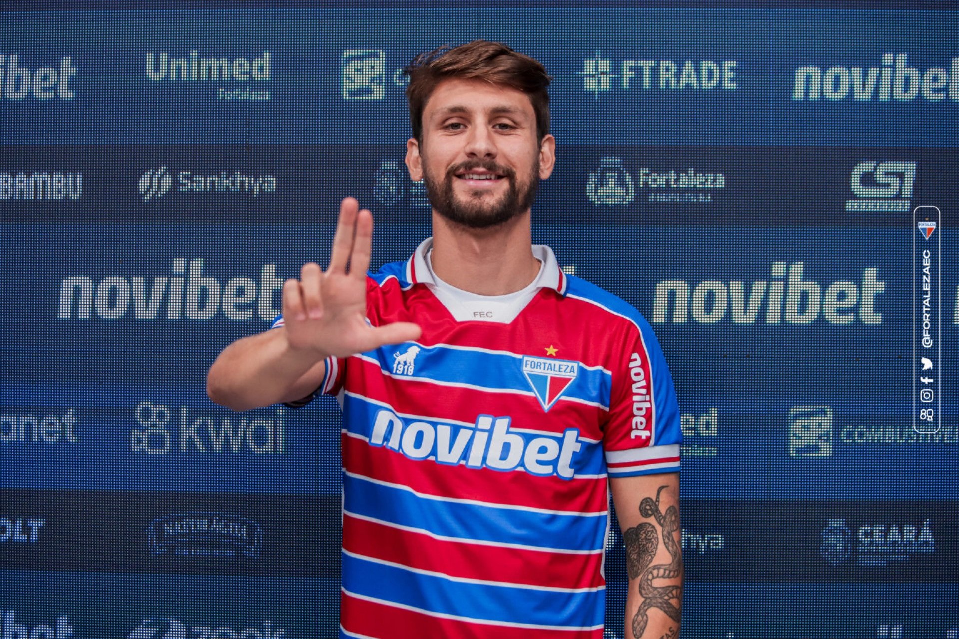 Sport negocia contratação de volante do Fortaleza