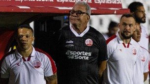 Hélio dos Anjos, técnico do Náutico
