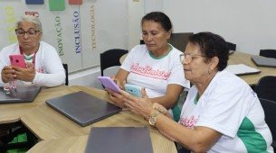 urso gratuito de segurança digital ajuda idosos de Lagoa de Itaenga a se protegerem de golpes virtuais