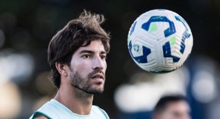 Cruzeiro renova contrato de Lucas Silva até o fim de 2027 e mantém dupla de volantes experiente