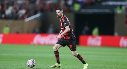 Volante estreia com participação em gol e destaca acolhimento do grupo